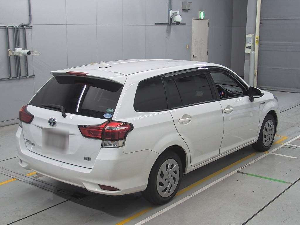 2017 Toyota Corolla Fielder NKE165G[1]