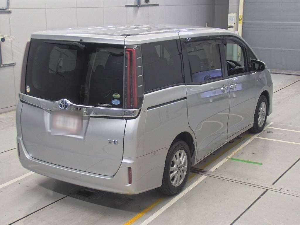 2017 Toyota Noah ZWR80G[1]