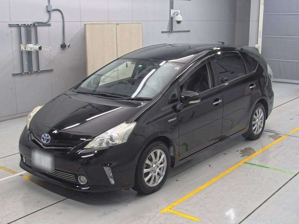 2013 Toyota Prius alpha ZVW41W[0]