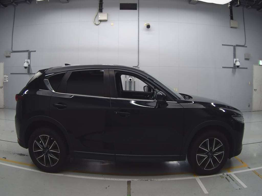 2019 Mazda CX-5 KF2P[2]