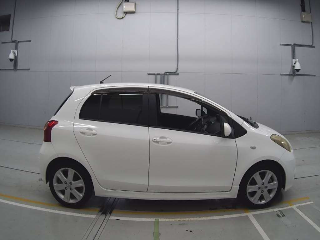 2007 Toyota Vitz NCP91[2]