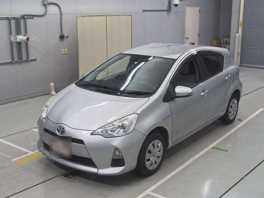 2014 Toyota Aqua NHP10[0]