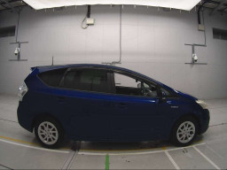 2011 Toyota Prius alpha