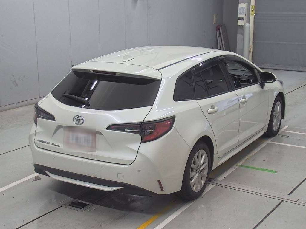 2020 Toyota Corolla Touring Wagon ZRE212W[1]