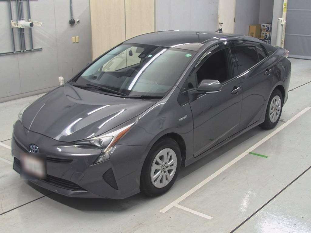 2018 Toyota Prius ZVW50[0]