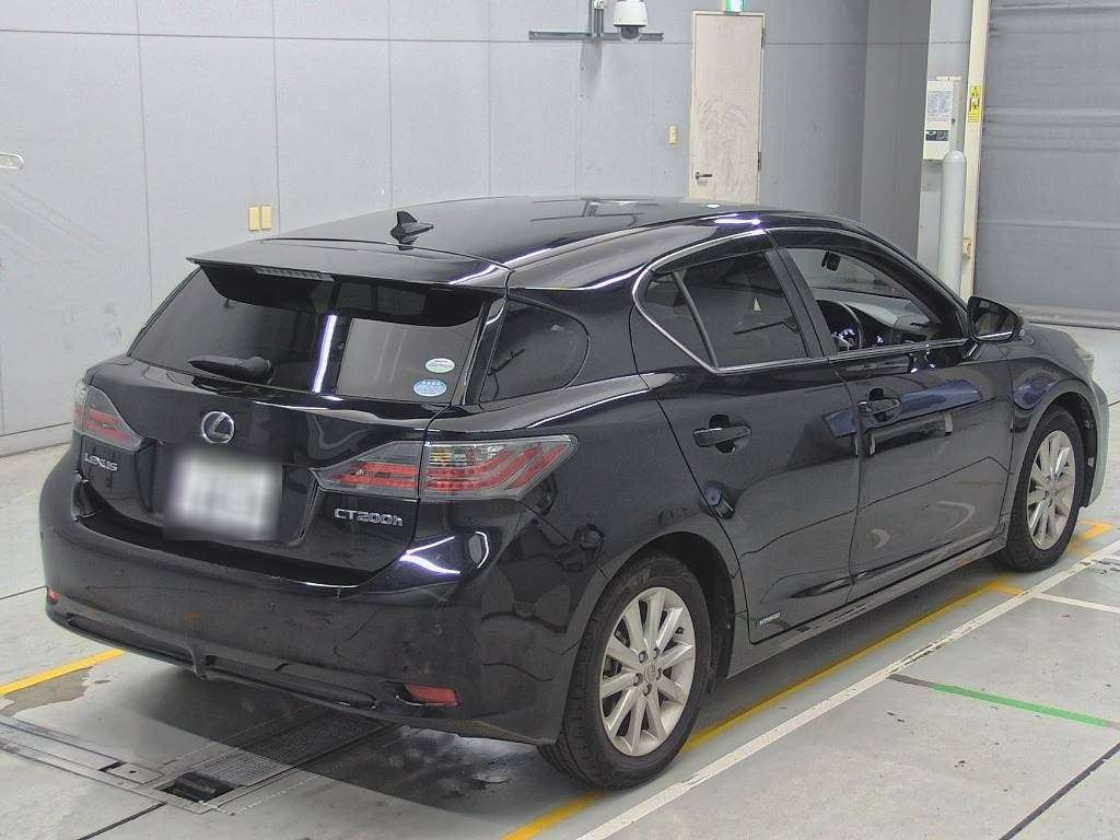 2011 Lexus CT ZWA10[1]