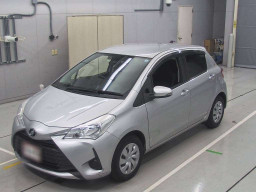 2017 Toyota Vitz