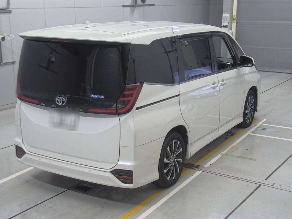 2022 Toyota Noah MZRA90W[1]