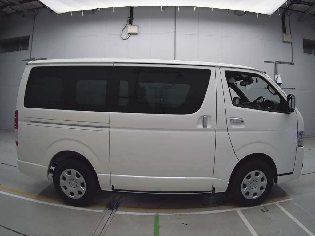 2024 Toyota Hiace Van GDH201V[2]