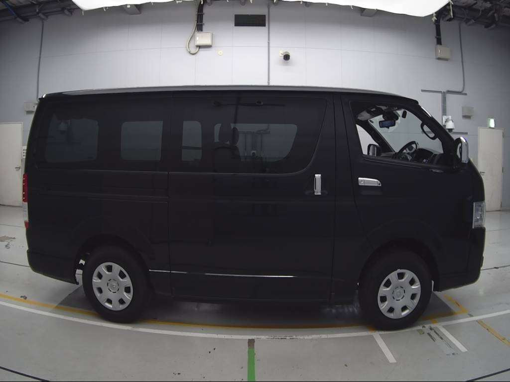 2024 Toyota Hiace Van GDH206V[2]