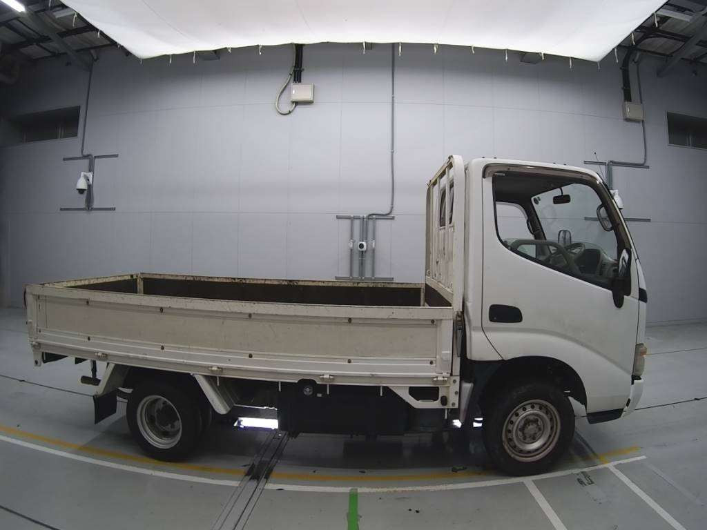 2005 Toyota Toyoace Truck TRY230[2]