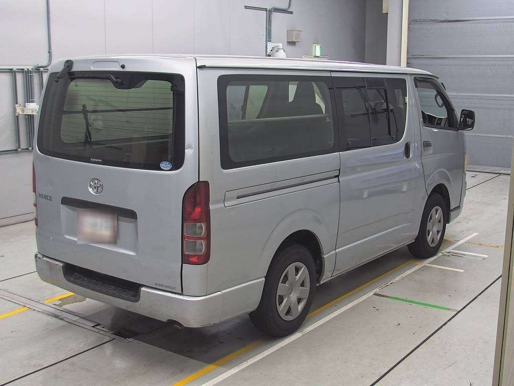 2005 Toyota Hiace Van TRH200V[1]