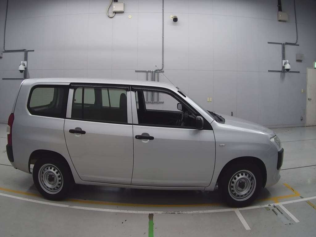 2017 Toyota Probox NCP160V[2]