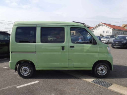 2017 Daihatsu Hijet Cargo