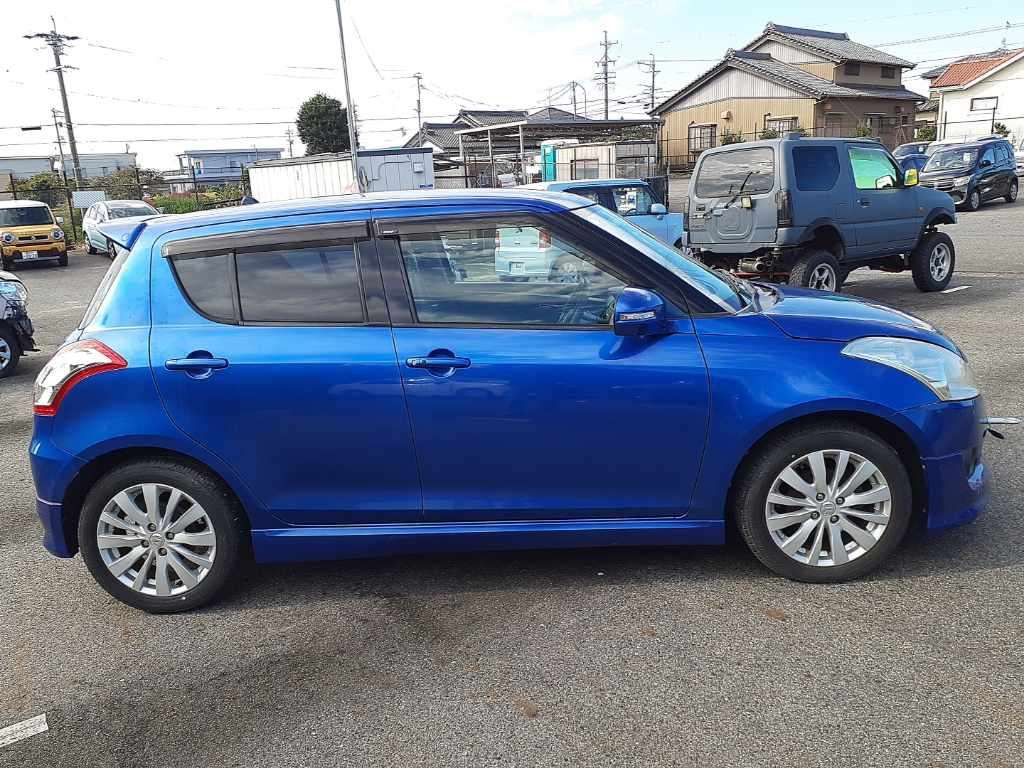 2012 Suzuki Swift ZC72S[2]