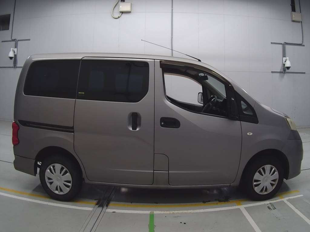 2009 Nissan NV200 Vanette VM20[2]