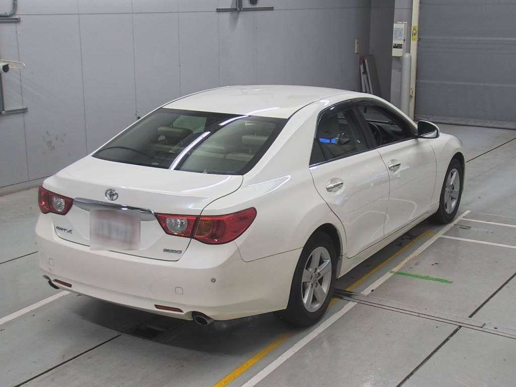 2010 Toyota Mark X GRX130[1]