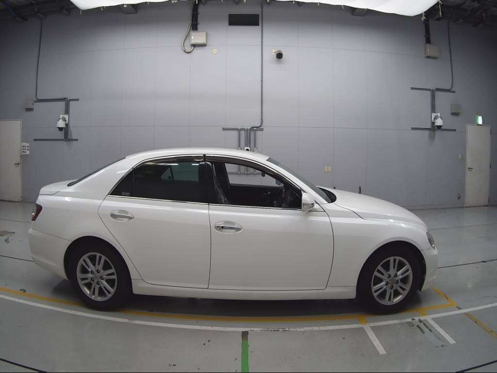 2009 Toyota Mark X GRX121[2]