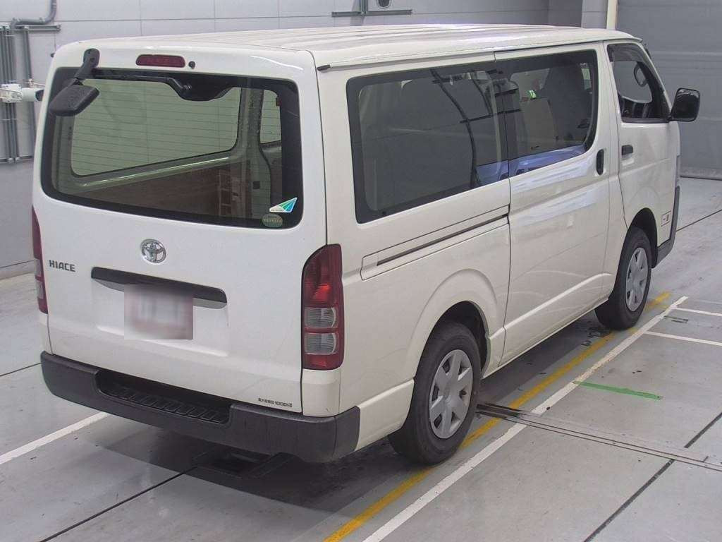 2017 Toyota Hiace Van KDH206V[1]