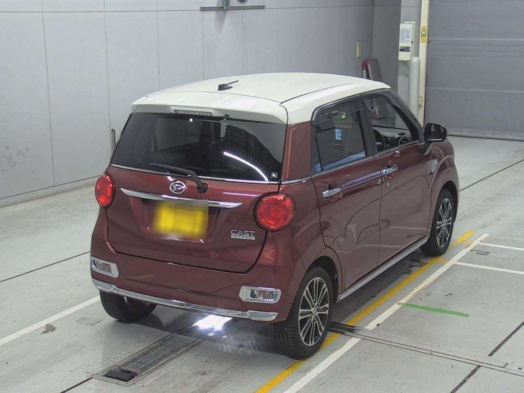 2016 Daihatsu Cast LA250S[1]