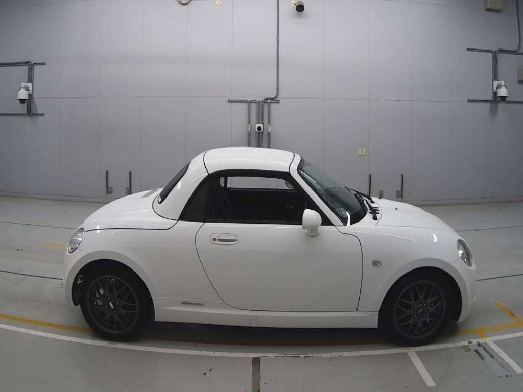 2010 Daihatsu Copen L880K[2]