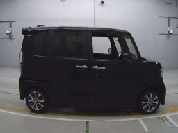 2021 Honda N-BOX CUSTOM