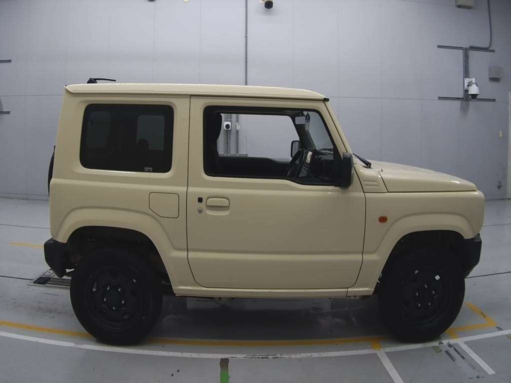 2022 Suzuki Jimny JB64W[2]