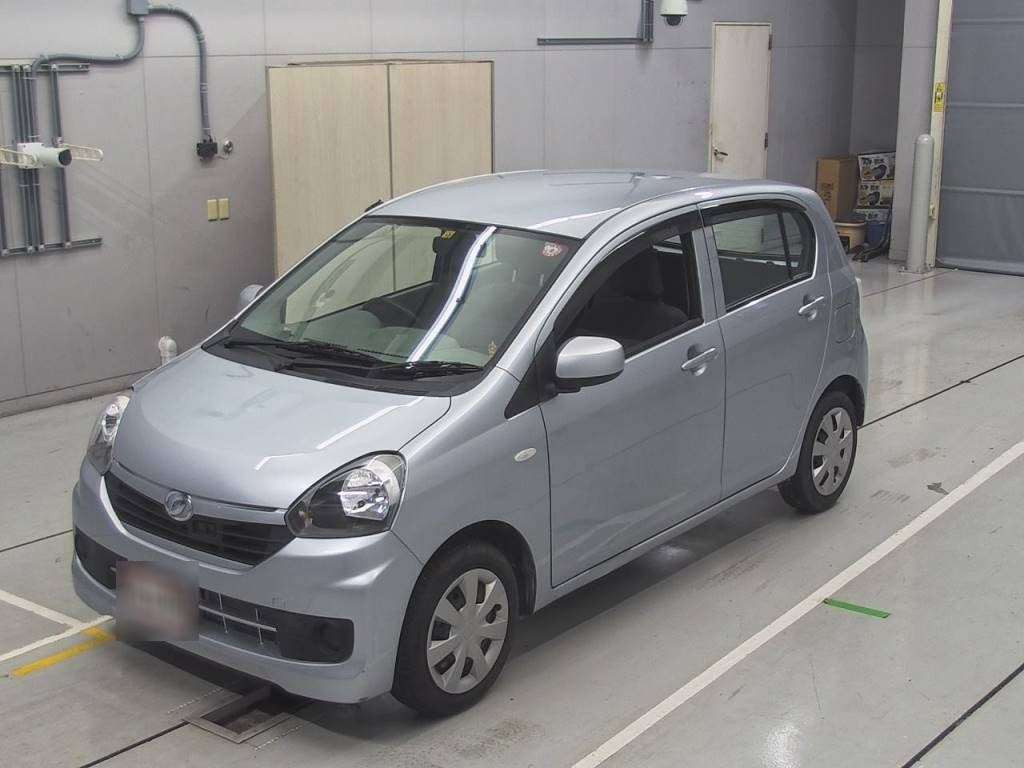 2015 Daihatsu Mira es LA300S[0]