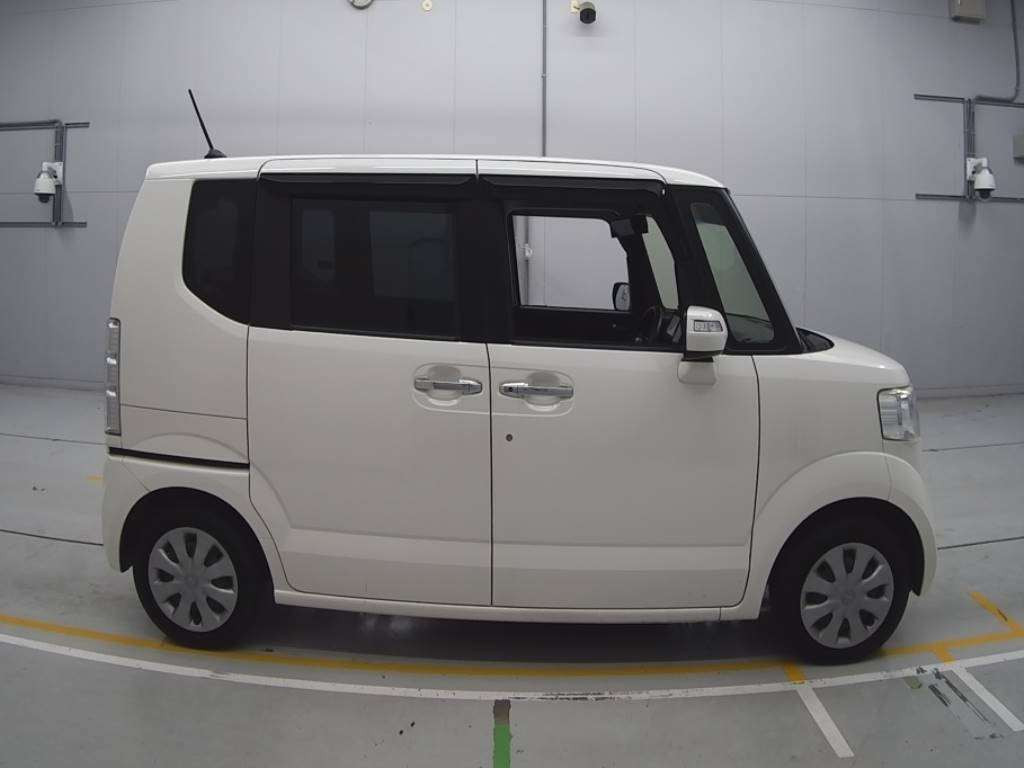 2015 Honda N-BOX JF1[2]