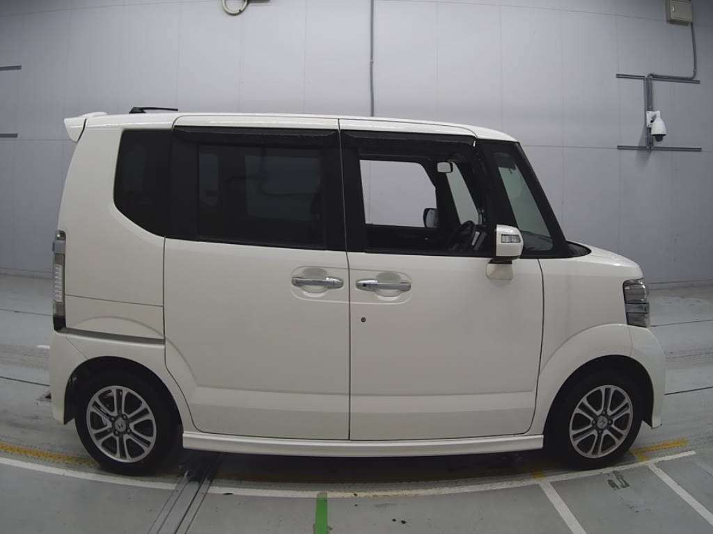 2014 Honda N-BOX CUSTOM JF1[2]