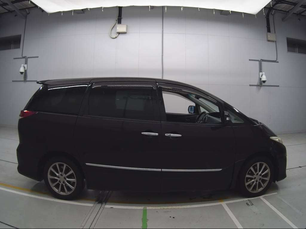 2011 Toyota Estima ACR50W[2]