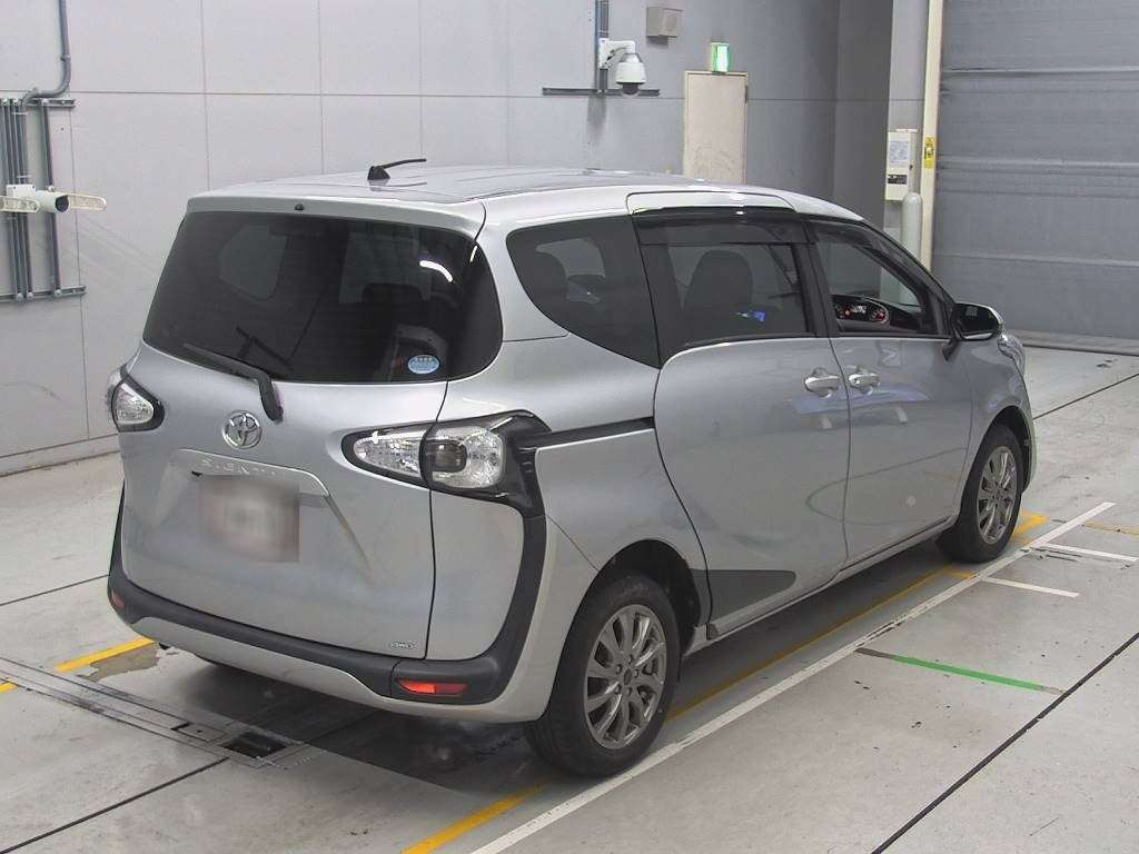 2017 Toyota Sienta NCP175G[1]