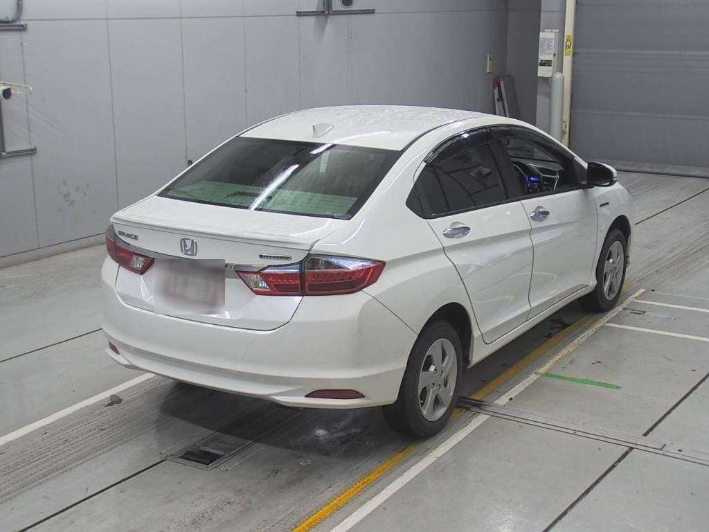 2016 Honda Grace GM5[1]