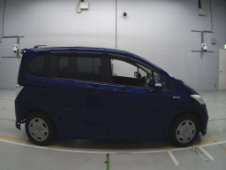 2012 Honda Freed hybrid