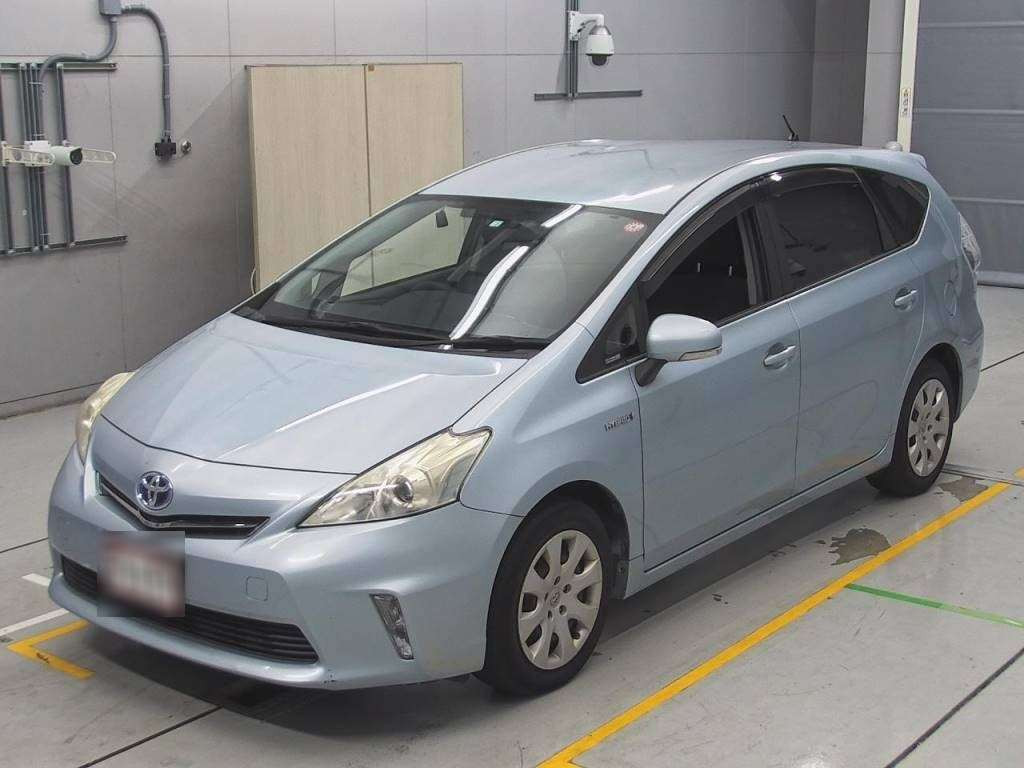 2012 Toyota Prius alpha ZVW41W[0]