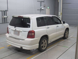 2003 Toyota Kluger V