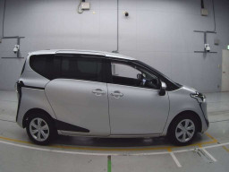 2019 Toyota Sienta