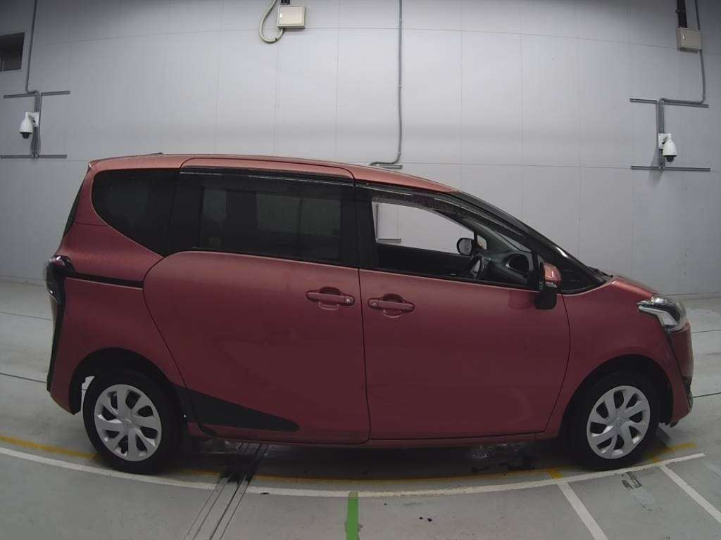 2015 Toyota Sienta NCP175G[2]