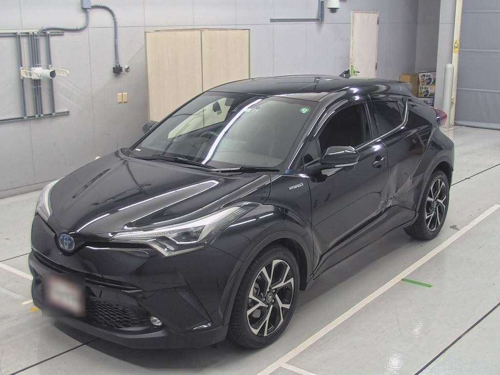 2018 Toyota C-HR ZYX10[0]