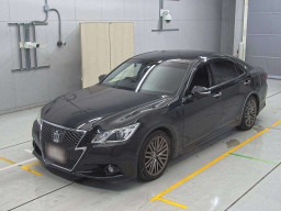 2013 Toyota Crown