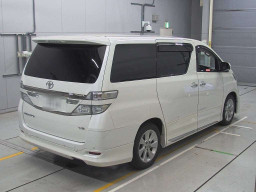 2014 Toyota Vellfire