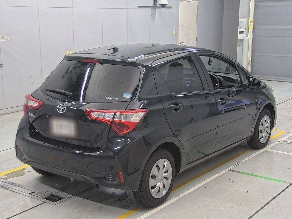 2017 Toyota Vitz KSP130[1]