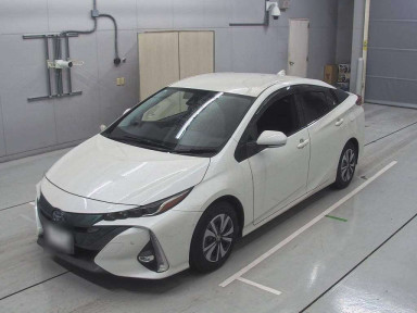 2018 Toyota Prius PHV