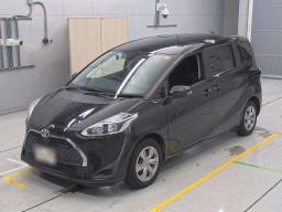 2021 Toyota Sienta