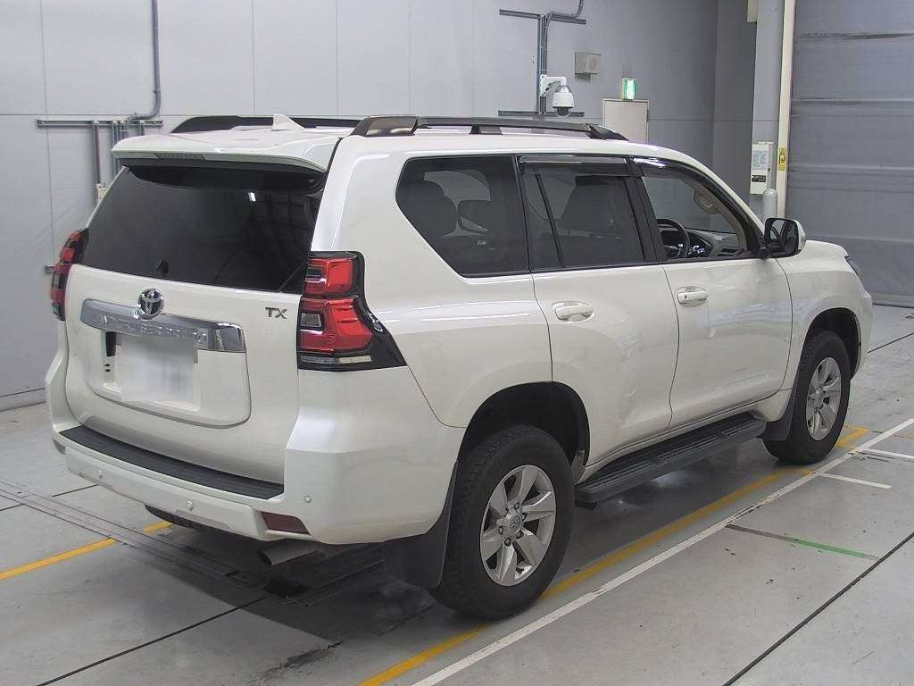 2022 Toyota Land Cruiser Prado TRJ150W[1]