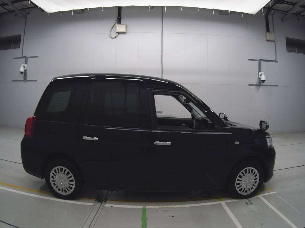 2023 Toyota JPN Taxi NTP10[2]