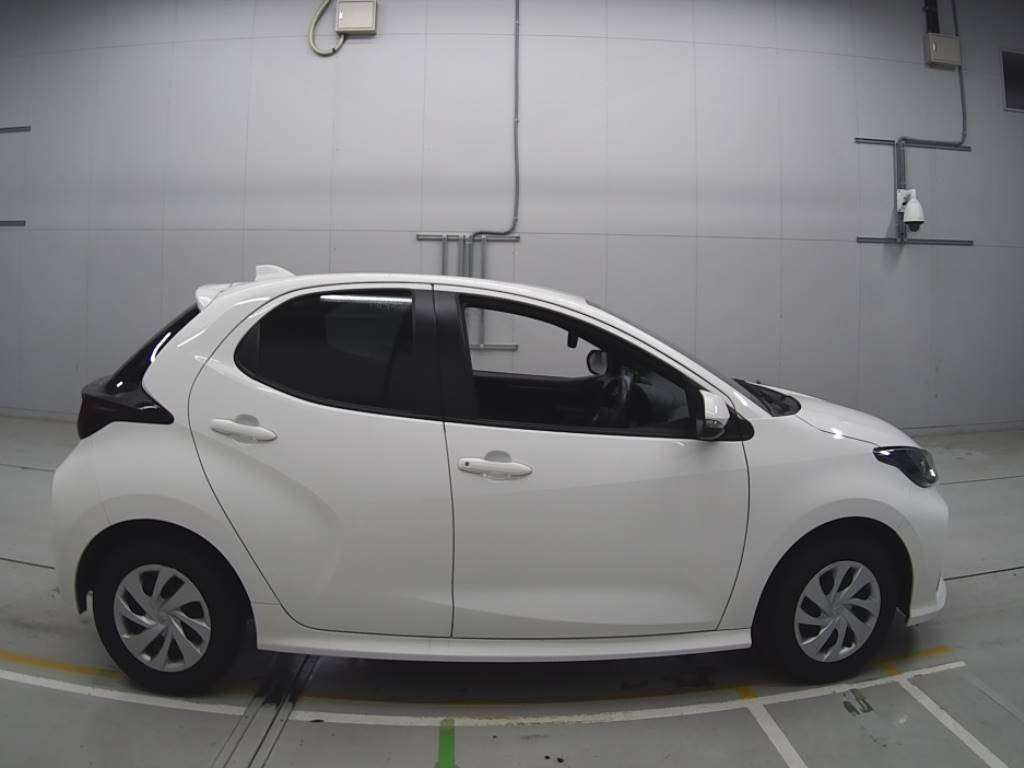 2021 Toyota YARIS KSP210[2]