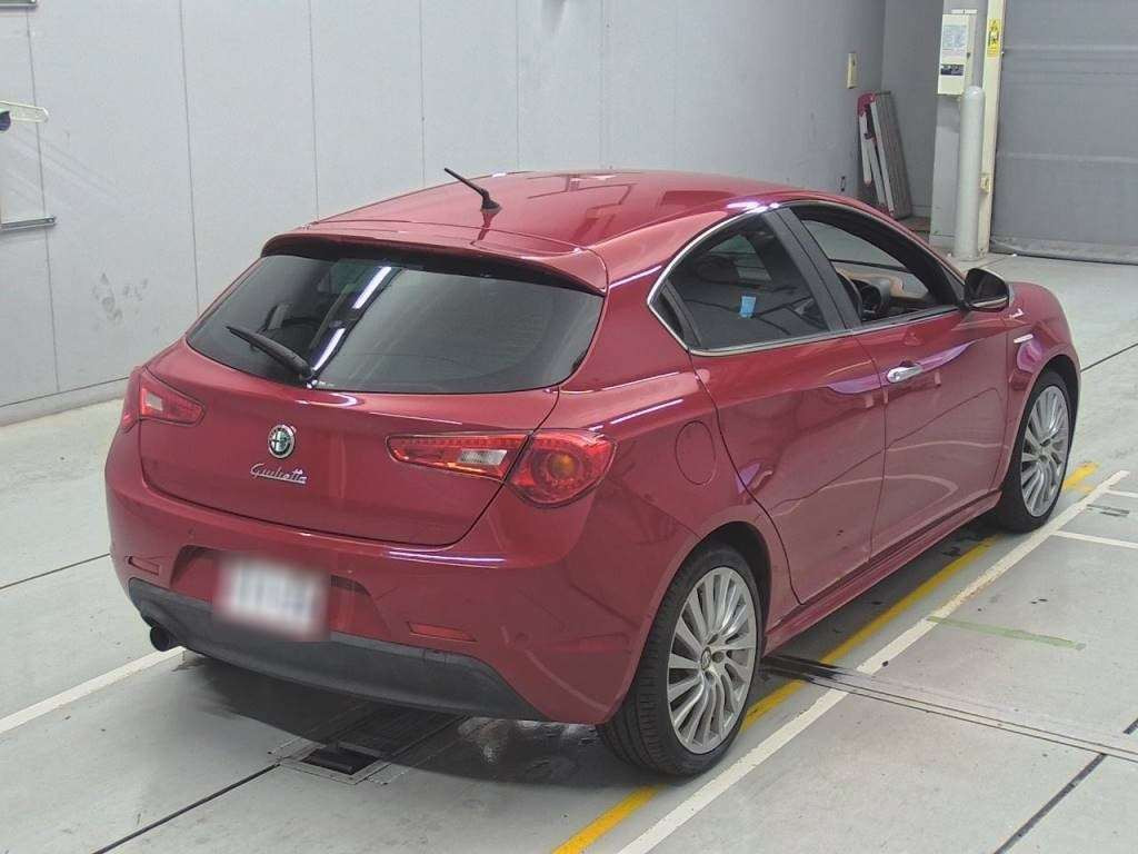 2016 Alfa Romeo Giulietta 940141[1]