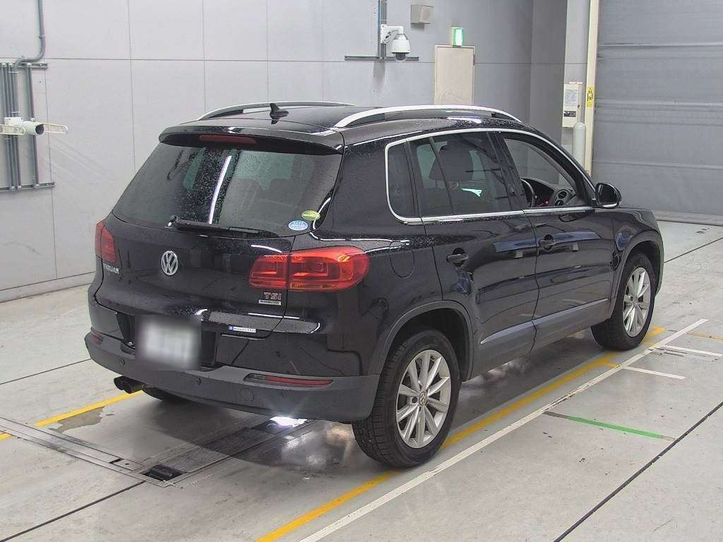 2014 Volkswagen Tiguan 5NCTH[1]