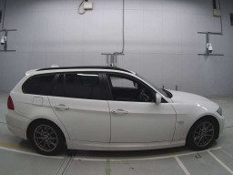 2011 BMW 3 Series